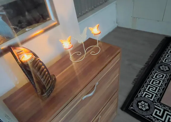 Break - 1 Big Bedroom Sleeps 3 بيت للعطل *