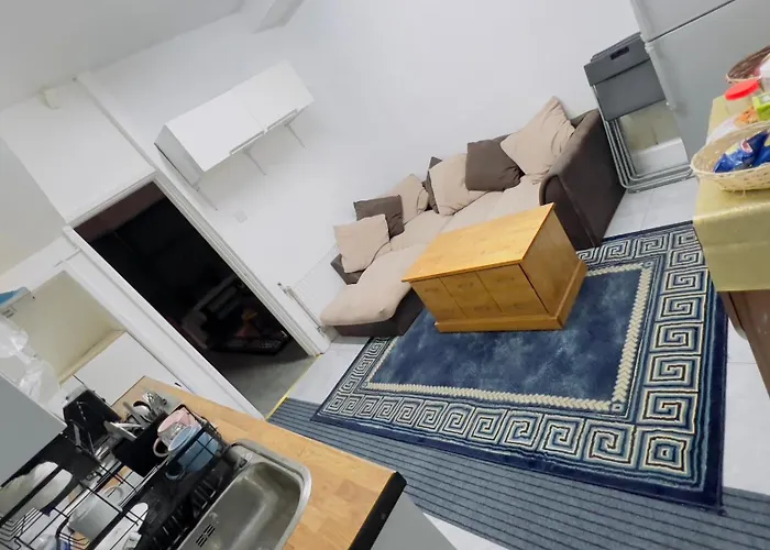 Break - 1 Big Bedroom Sleeps 3 بيت للعطل *