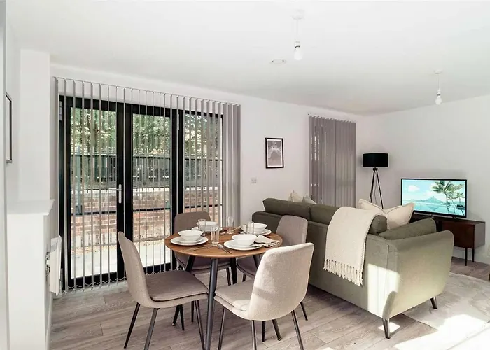 Contemporary 2bed Near Etihad * Manchester