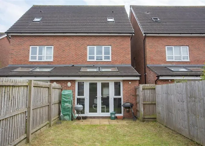 Blue Haven 2 아파트