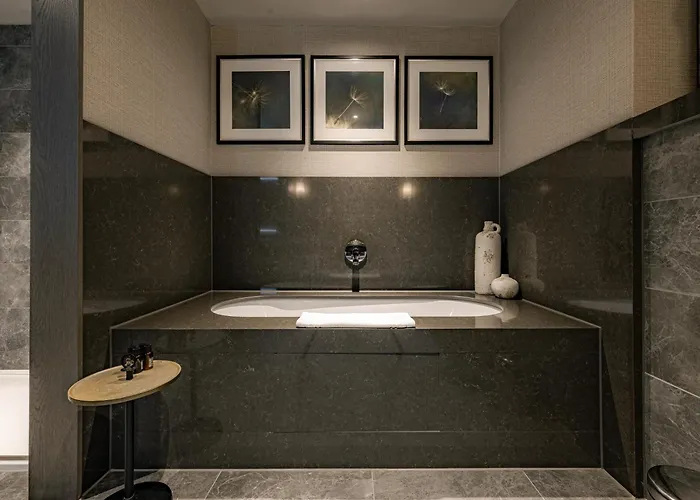 Dakota Airport Hotell