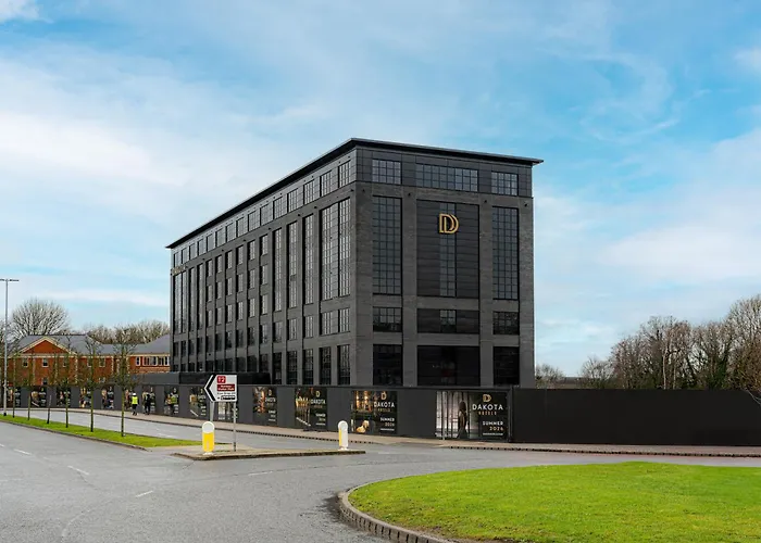 Dakota Airport Hotell 4*