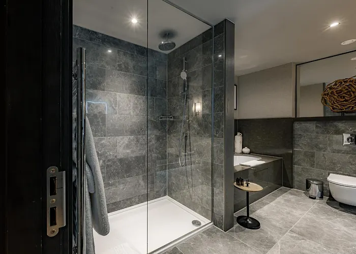 ホテル Dakota Airport 4*