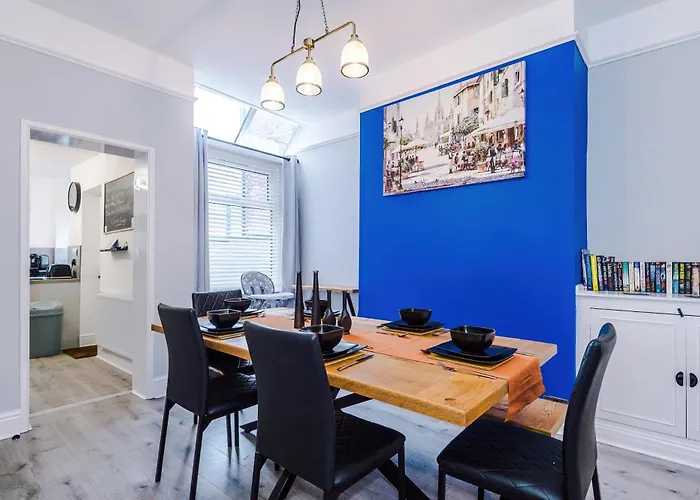 Ideal Group 3br House For 8 Parking Dom wakacyjny *