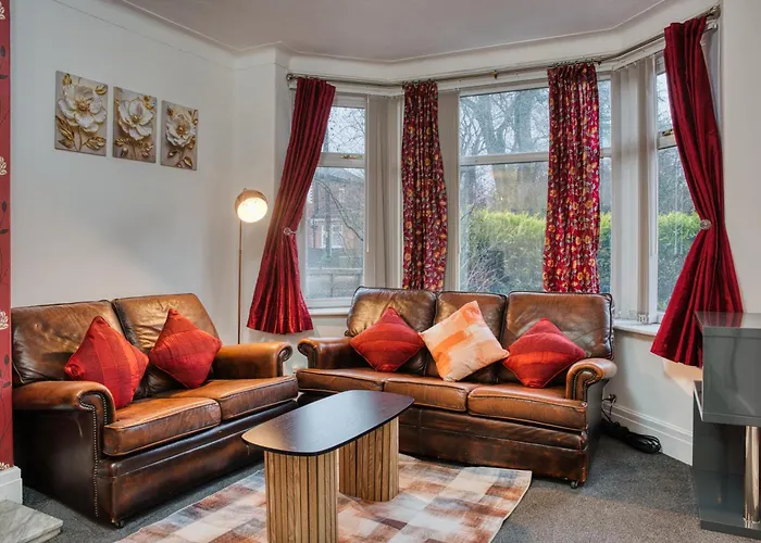 3 Bedrooms Sleeps 7 Free Parking Dom wakacyjny *