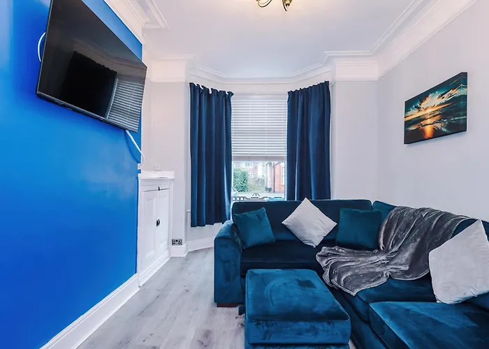 Dom wakacyjny Ideal Group 3br House For 8 Parking Manchester