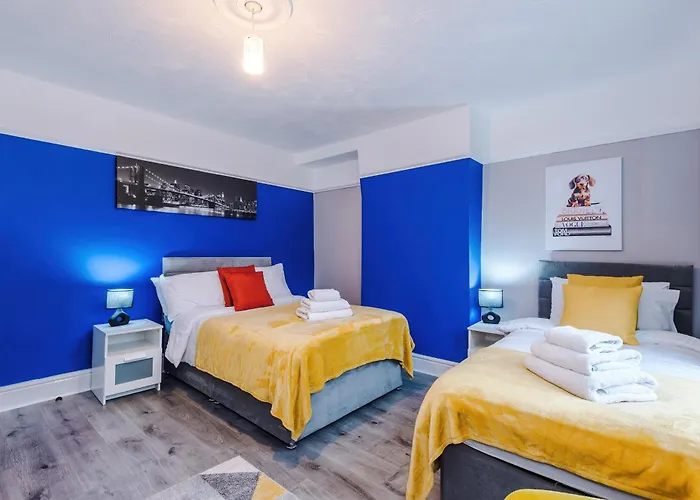 Ideal Group 3br House For 8 Parking Dom wakacyjny Manchester