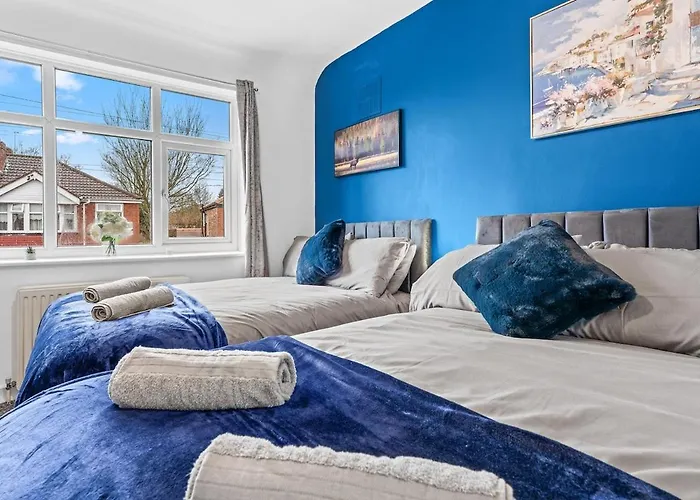 Luxury Group - - Sleeps 9 Ferienhaus Manchester