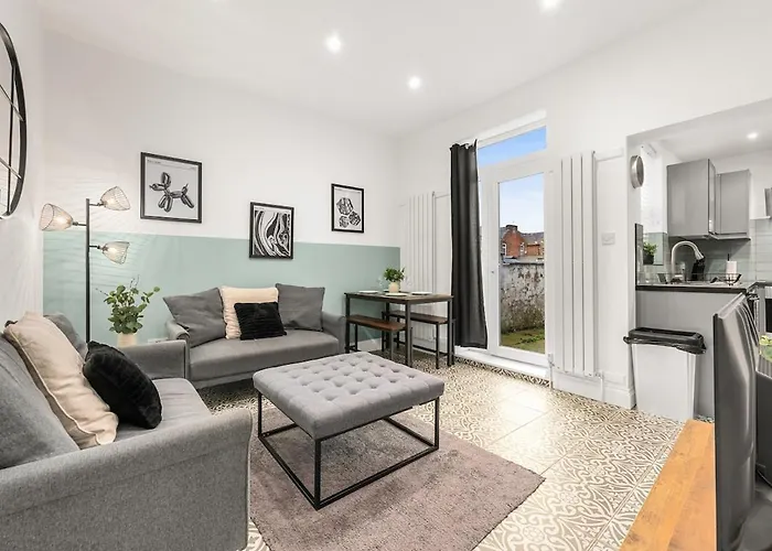 Contractors Pad Wi-fi Free Parking 20 - Off Monthly * Manchester