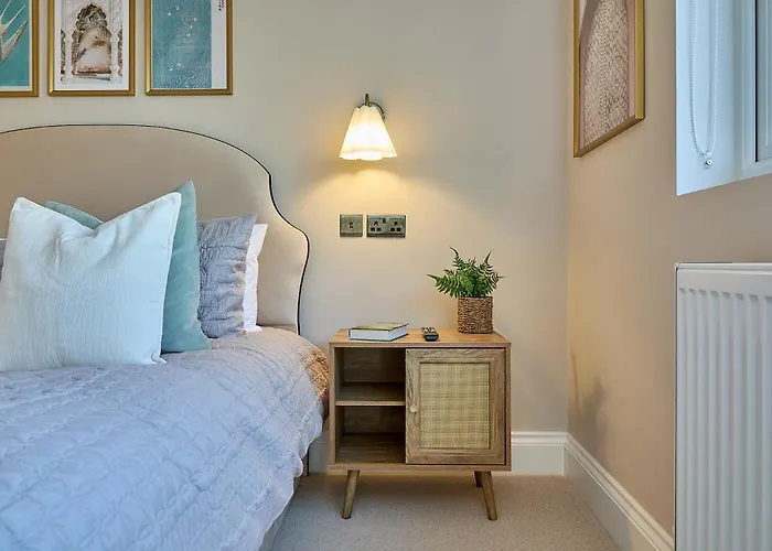 Stylish 4 Bed In Old Trafford Next To Mufc * Manchester