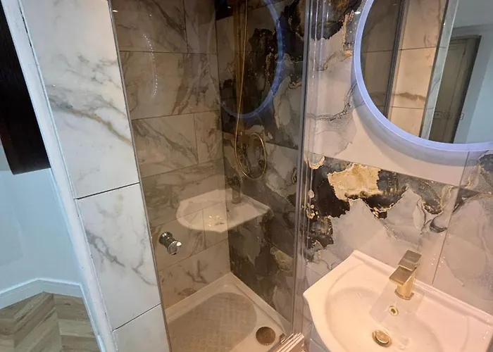 Hendham - Near Etihad Stadium, Coop Live Arena, National Cycling Centre & 24 Hour Asda * 曼彻斯特