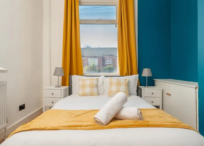 Exotic 4bd, Etihad, Coop Arena - Tv In And Outdoor Dining