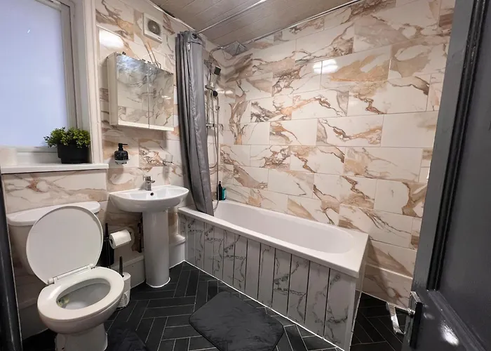 The Bee's Nest * מנצ'סטר