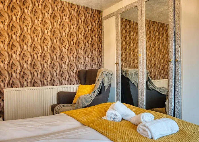 度假居 3 Bedrooms Sleeps 7 Free Parking *