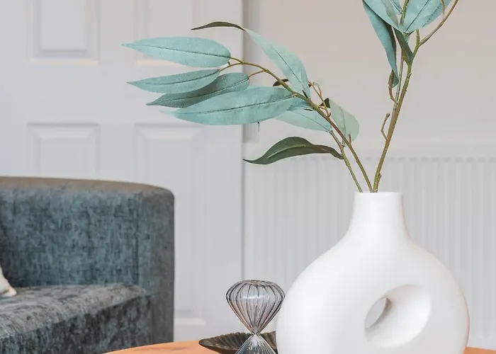 Stylish Comfort Retreat - Salford, Sleeps 8 Сasa de vacaciones