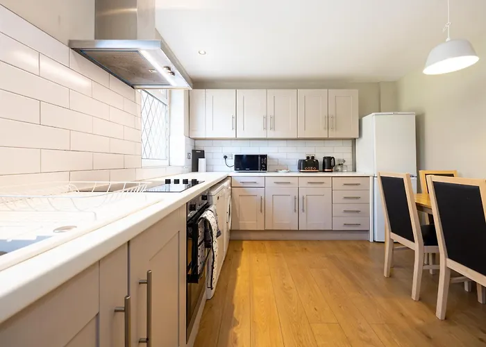 3-bed Didsbury M20 Parking Long Mánchester