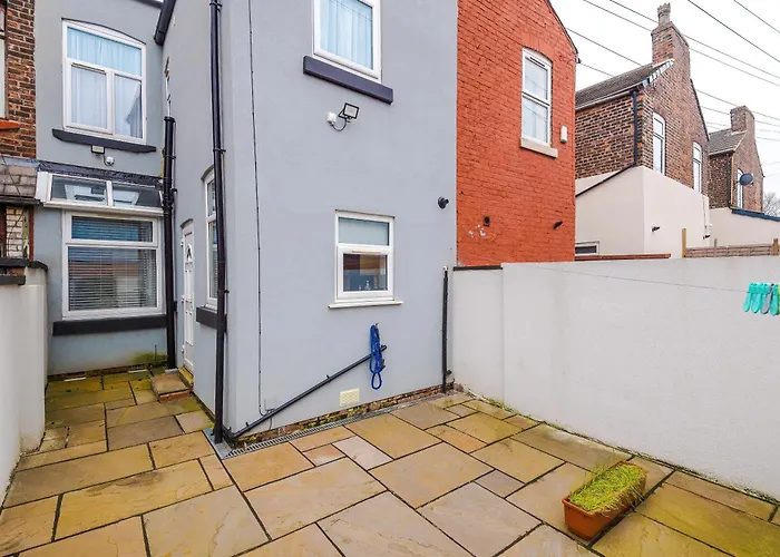 Dom wakacyjny Ideal Group 3br House For 8 Parking Manchester