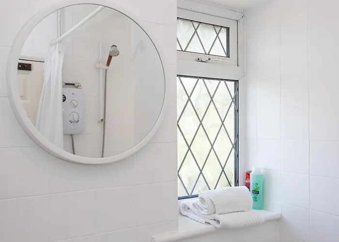 3-bed Didsbury M20 Parking Long Nyaraló *