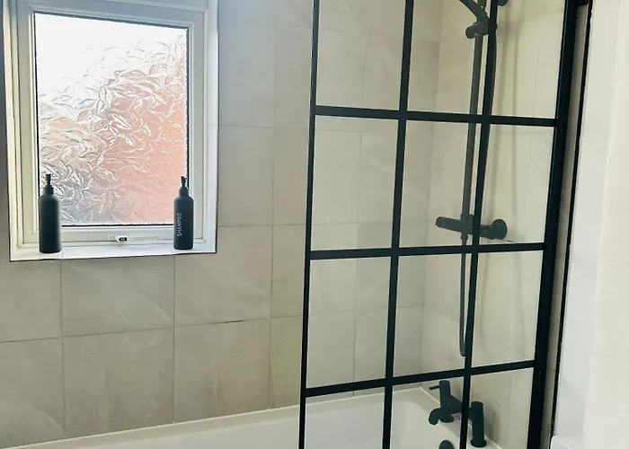 Getaway Bright & Spacious With Parking 別荘 *