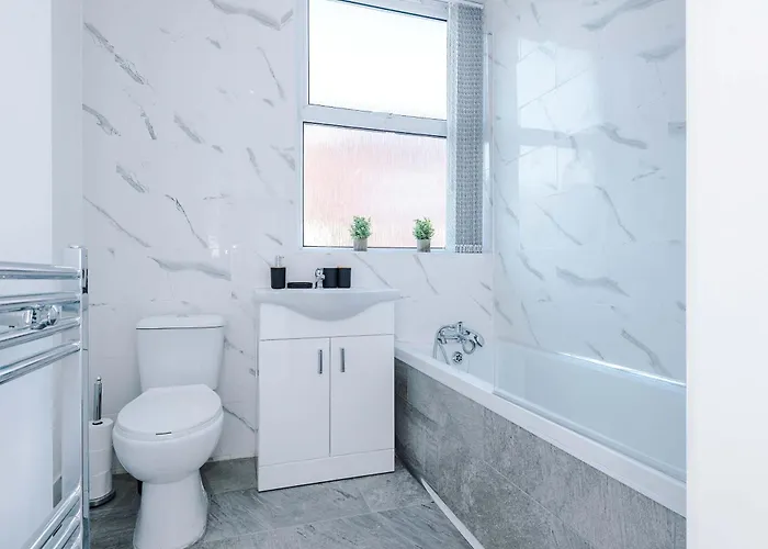 3 Bedroom Town House - Etihad Stadium - Free Parking Manchester