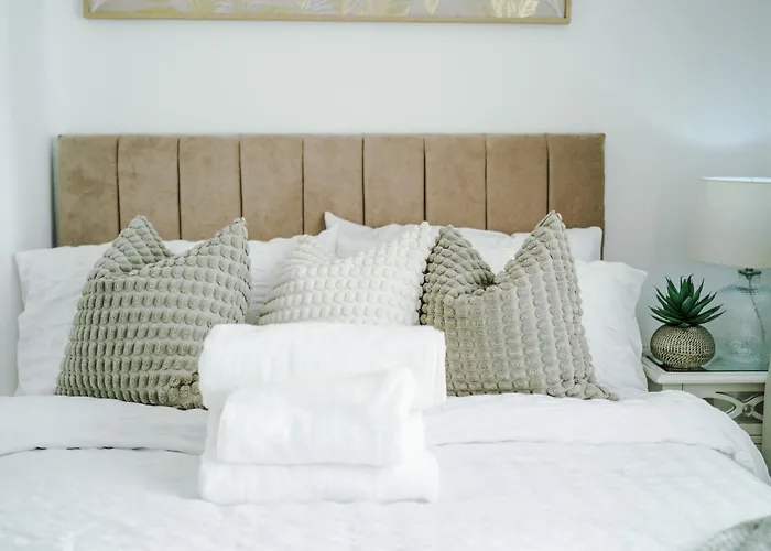 Free Park Stunning 3bedroom In * Manchester