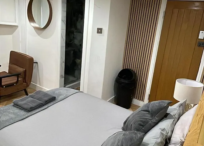 Hendham - Near Etihad Stadium, Coop Live Arena, National Cycling Centre & 24 Hour Asda 招待所