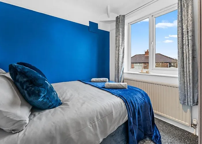 Luxury Group - - Sleeps 9 Mánchester