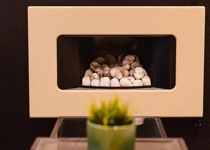 Сasa de vacaciones 3 Bedroom House In Salford - Sleeps 6 Guests, Contractors, Groups, Families, Business, Leisute & Relocation Welcome, 15 Minutes From Centre, Fast Wi-fi, Smart Tv In Each Bedroom & Free Parking, Long And Short Welcome Mánchester