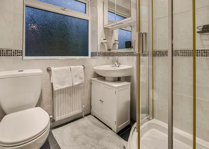 Guestready - Cozy 3-bedroom In Droylsden