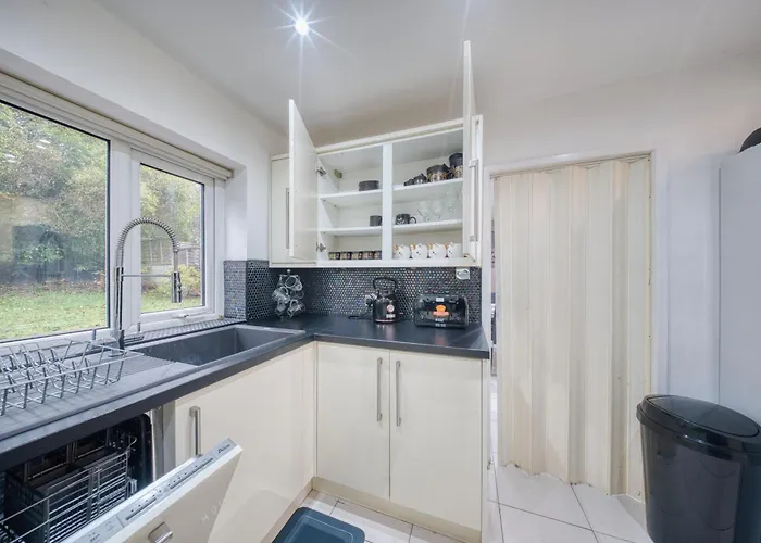 3 Bedrooms Sleeps 7 Free Parking Dom wakacyjny