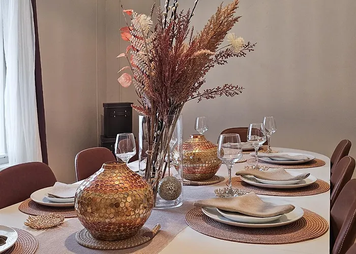 Massive And Stylish 5 Bed House - Sleeps 13 - Free Parking 맨체스터