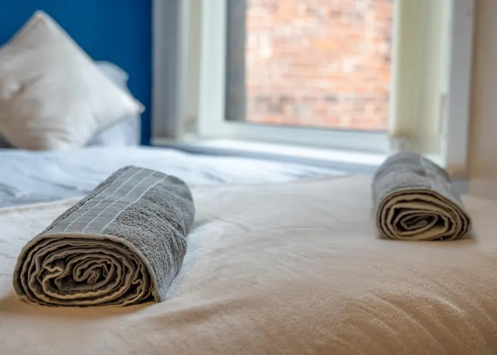 Premium Failsworth - Sleeps Up To 14! Ferienhaus