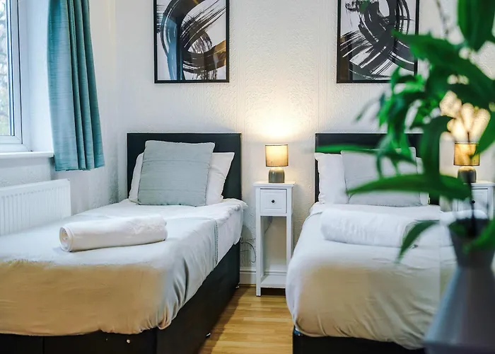 Casa vacanze Luxury 5br Near Airport Wifi Manchester