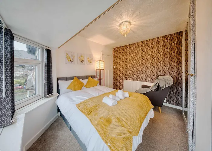 Modern 3br Sleeps 7 Parking