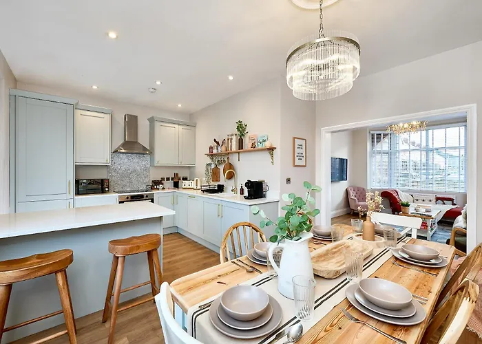 Tatil Evi Stylish 4 Bed In Old Trafford Next To Mufc