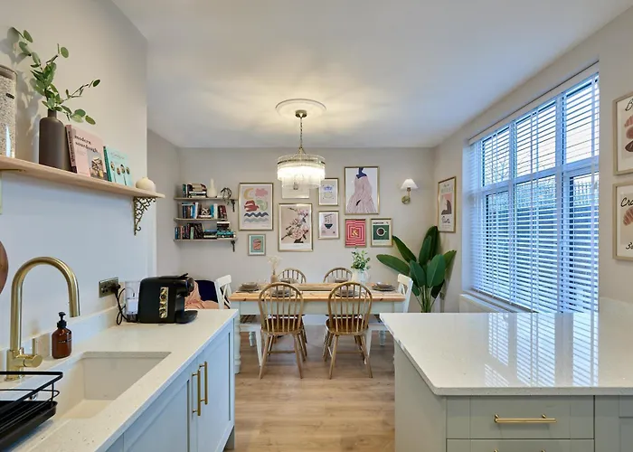 Stylish 4 Bed In Old Trafford Next To Mufc Tatil Evi *