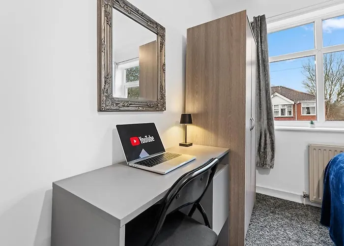 Ferienhaus Luxury Group - - Sleeps 9 *