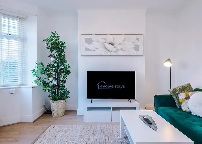 Free Park Stunning 3bedroom In Manchester