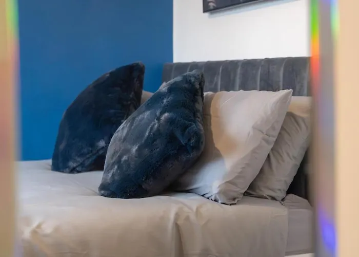 Luxury Group - - Sleeps 9 Mánchester