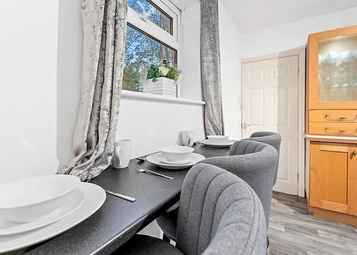 Ferienhaus Luxury Group - - Sleeps 9