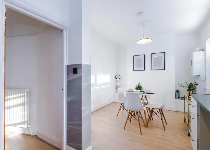 Free Park Stunning 3bedroom In Manchester