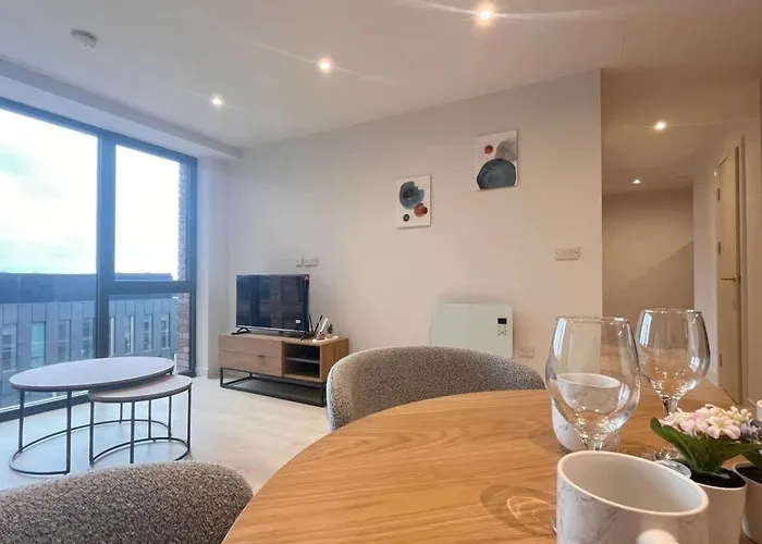 With Luxury Terrace & Gym In Center *