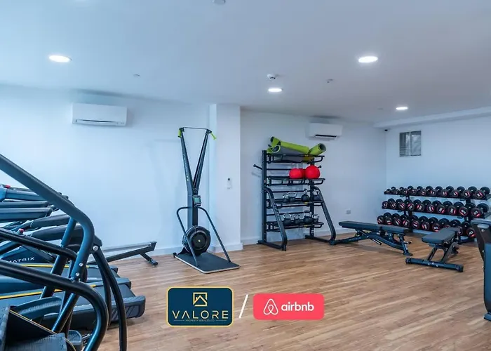 Luxury Waterfront 2br - Free Gym Access & Parking * 曼彻斯特