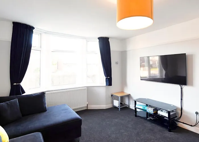 Apartament Renovated 3 Bed Near Airport And City, Free Parking Manchester