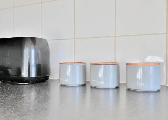 Apartment, Free Parking, By Nmb Mánchester