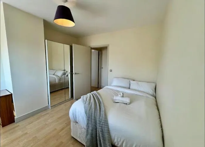 Spacious 2-bed In Centre * マンチェスター