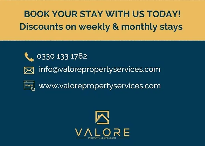 Luxury Waterfront 2br - Free Gym Access & Parking *