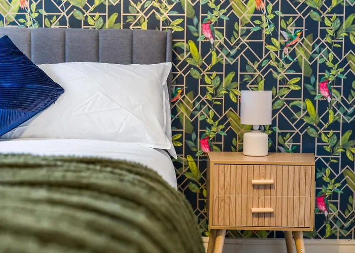 Apartman 2-bed Apt-sleeps 5-long Stays-oxford St