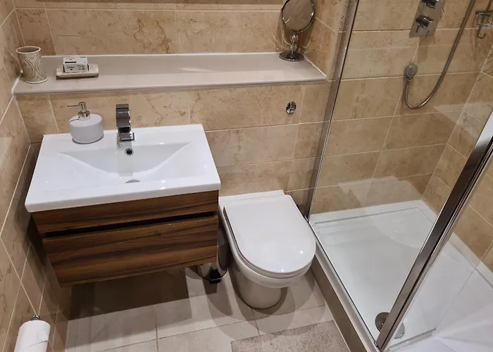 Comfy Salford 2 Bed 2 Bath Parking Mánchester