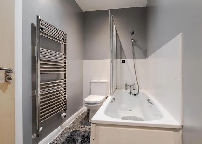 Apartman Huge 4br Escape - Etihad - Coop -free Parking